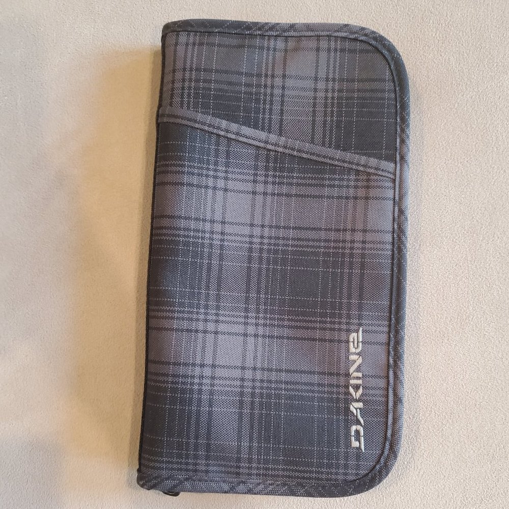 Dakine Passport Wallet & Travel Organizer